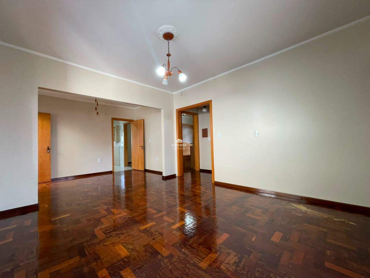 Casa, 3 quartos, 270 m² - Foto 3
