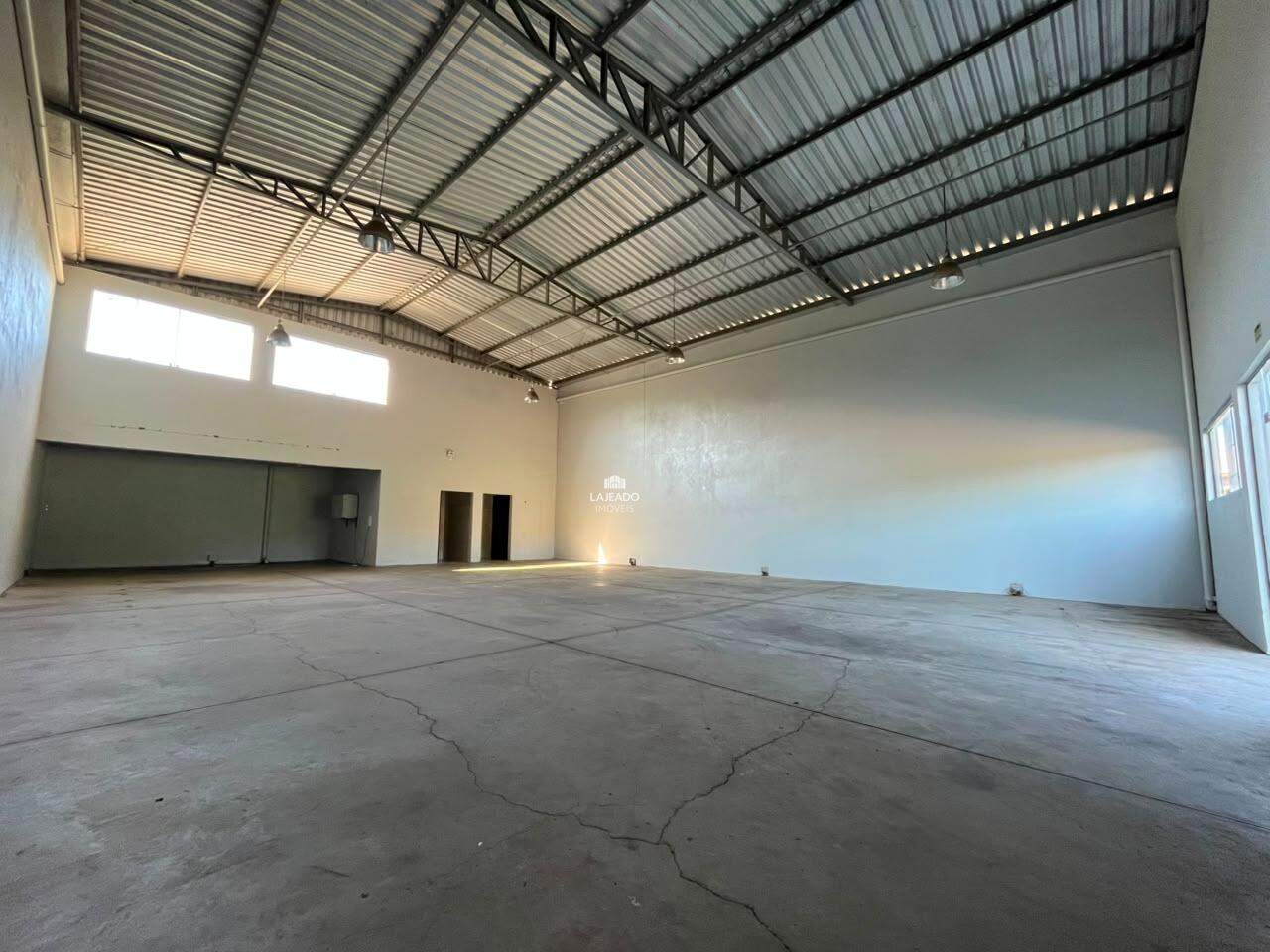 Loja-Salão, 240 m² - Foto 2