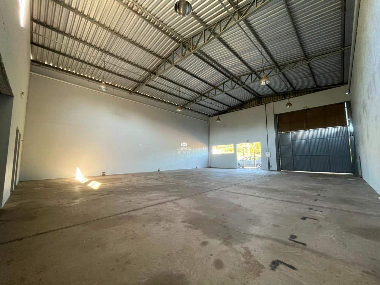 Loja-Salão, 240 m² - Foto 3