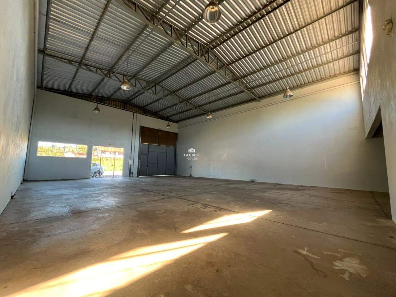 Loja-Salão, 240 m² - Foto 4