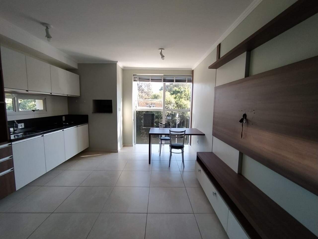 Apartamento para alugar com 1 quarto, 40m² - Foto 2