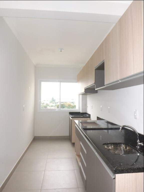 Apartamento para alugar com 2 quartos, 77m² - Foto 6