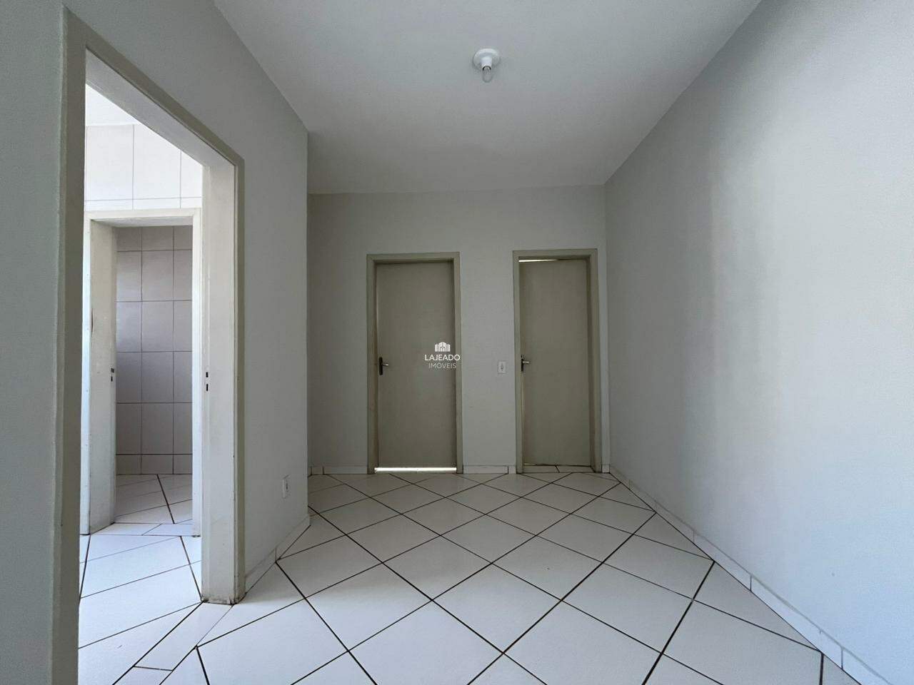 Apartamento, 1 quarto, 76 m² - Foto 2