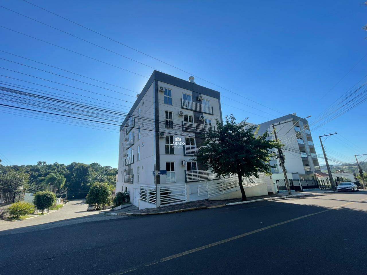 Apartamento para aluguel no Carneiros: 