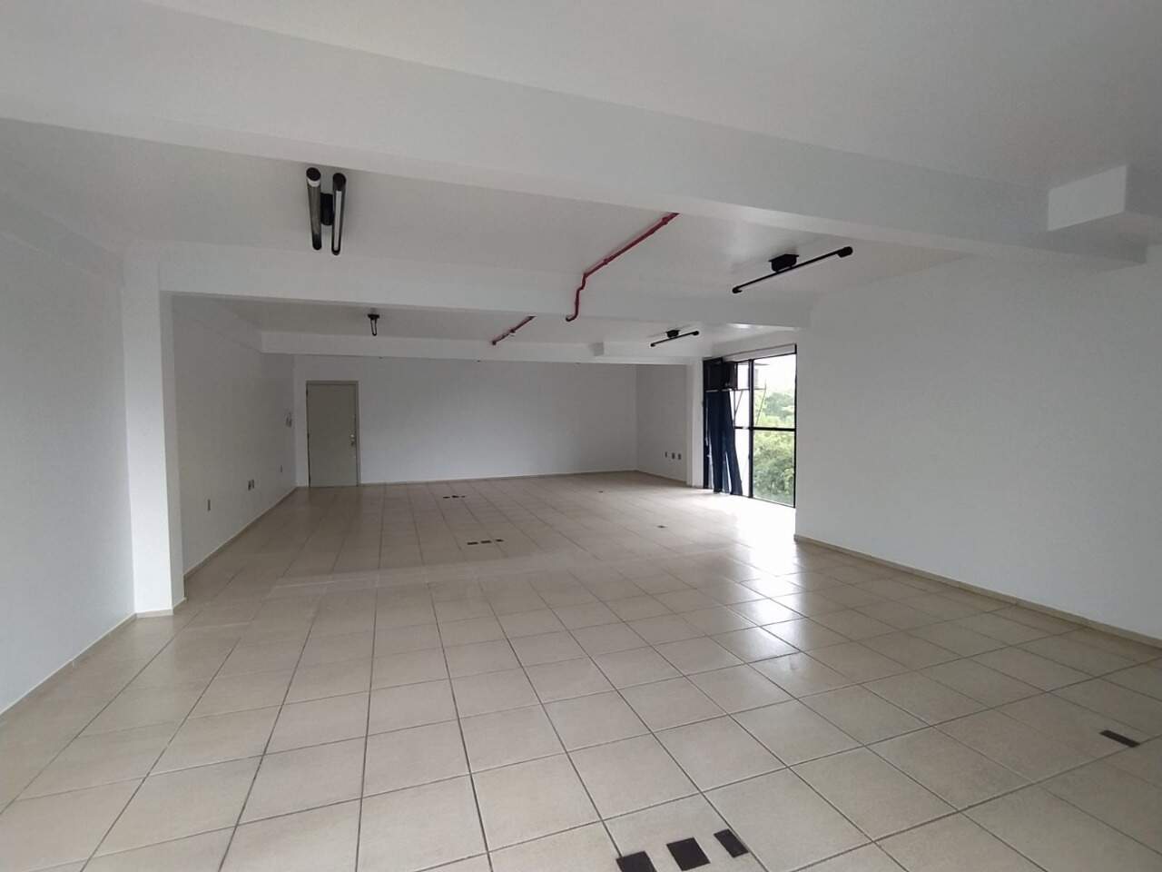 Conjunto Comercial-Sala para alugar, 109m² - Foto 2