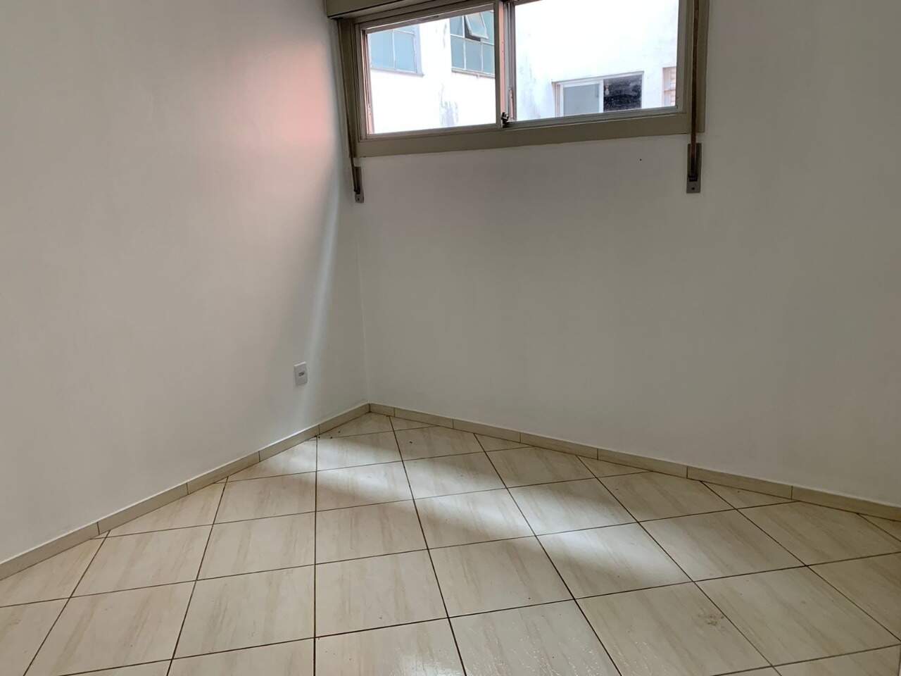 Apartamento para aluguel no Moinhos: 