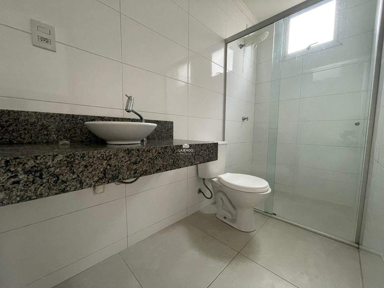 Kitnet para aluguel no Universitário: 