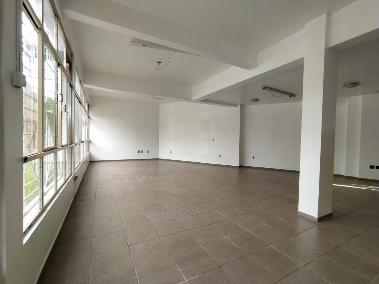 Loja-Salão para alugar, 121m² - Foto 2