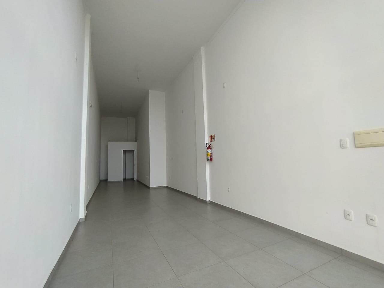 Loja-Salão para alugar, 65m² - Foto 3