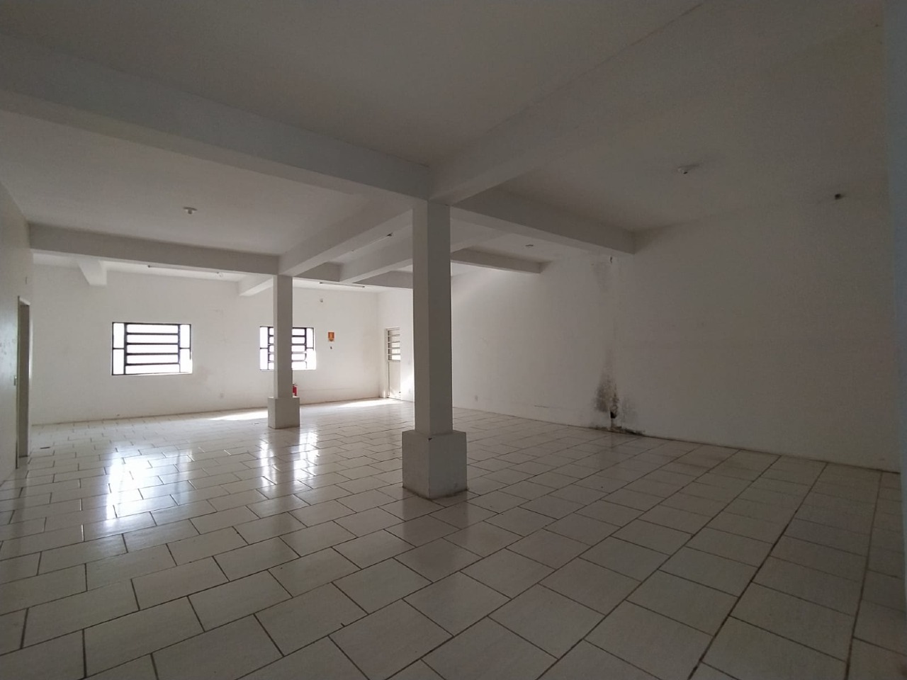 Loja-Salão para alugar, 100m² - Foto 3