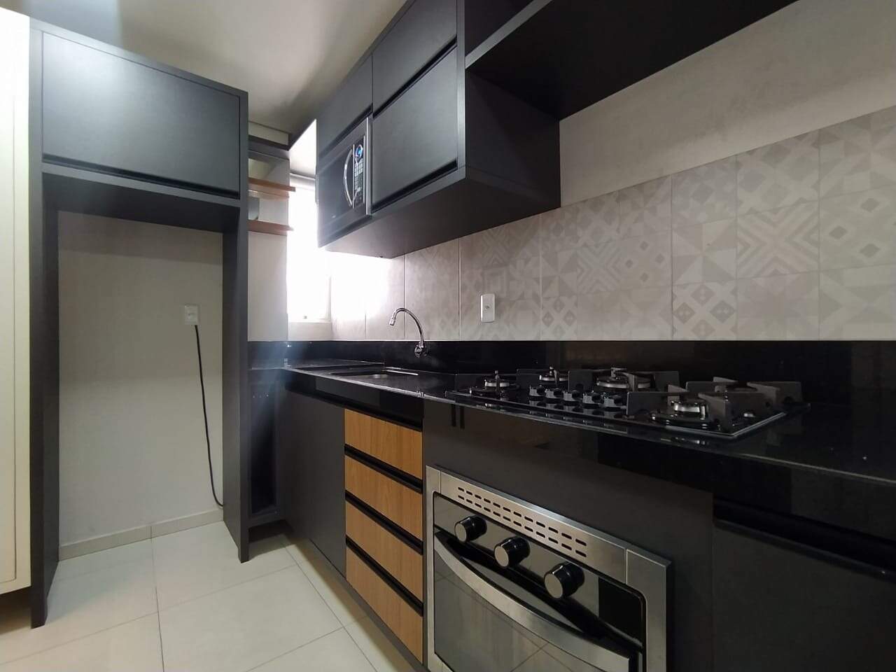 Apartamento para alugar com 2 quartos, 60m² - Foto 5