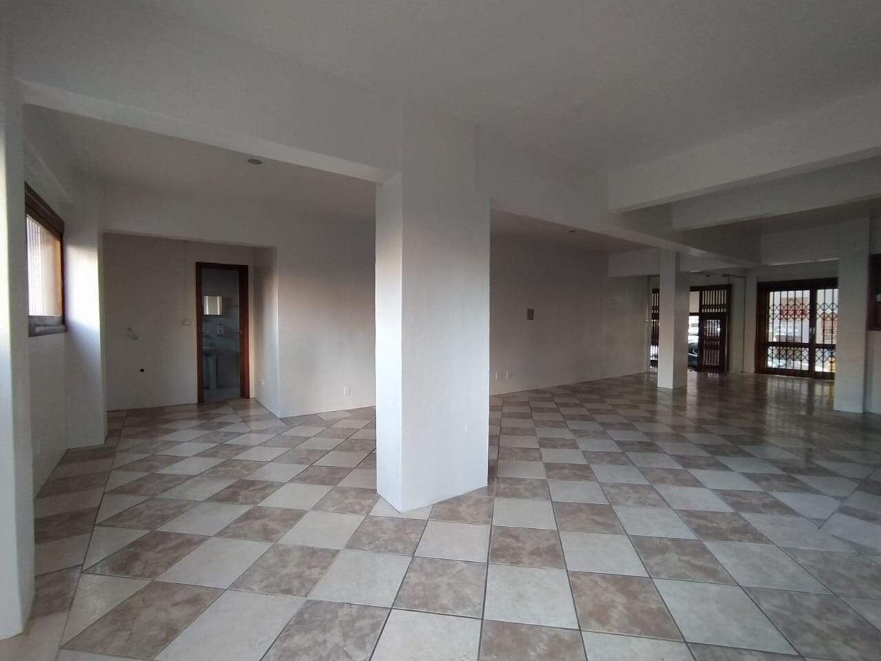 Loja-Salão para alugar, 249m² - Foto 4