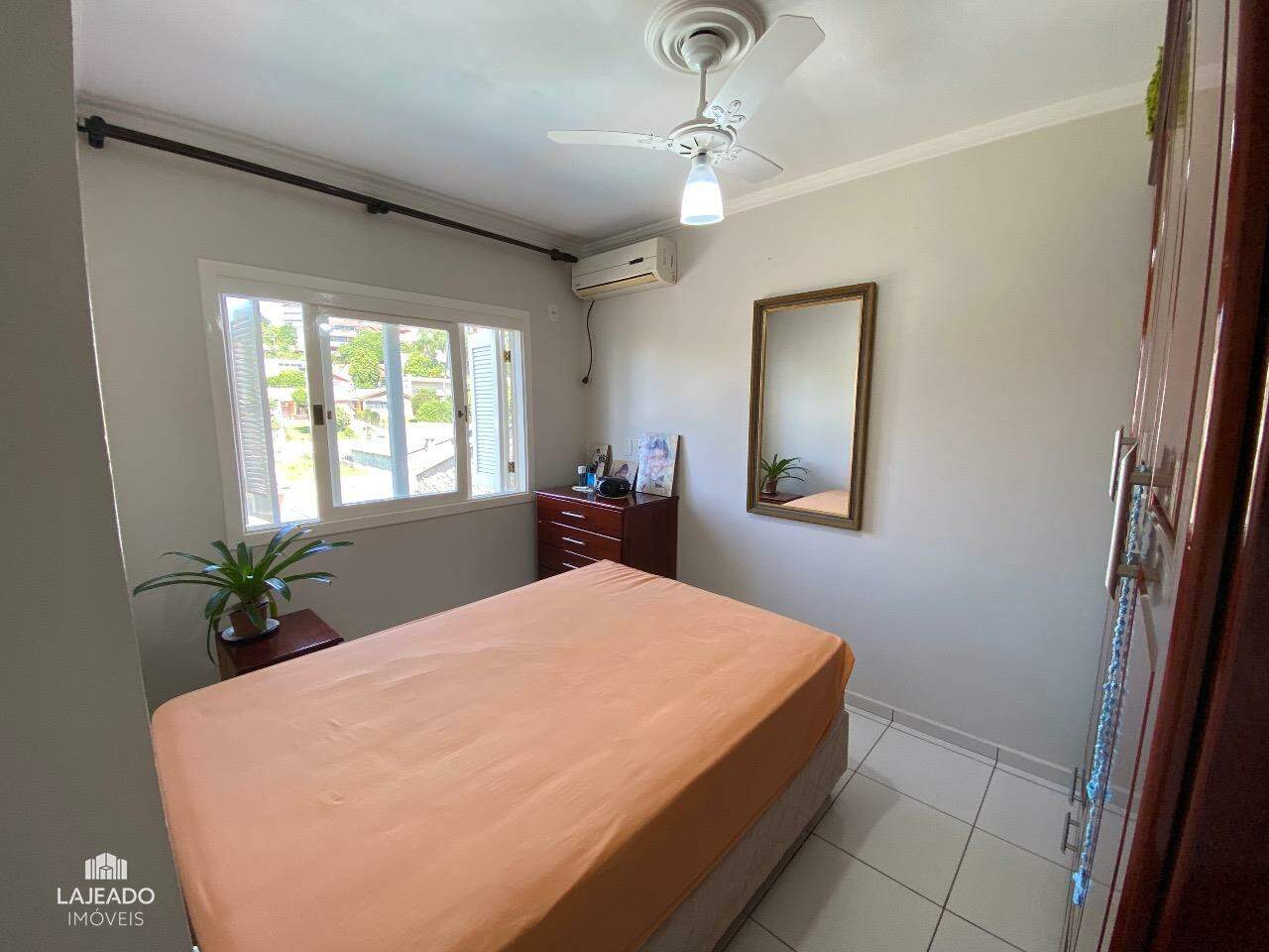 Casa à venda com 3 quartos, 120m² - Foto 9