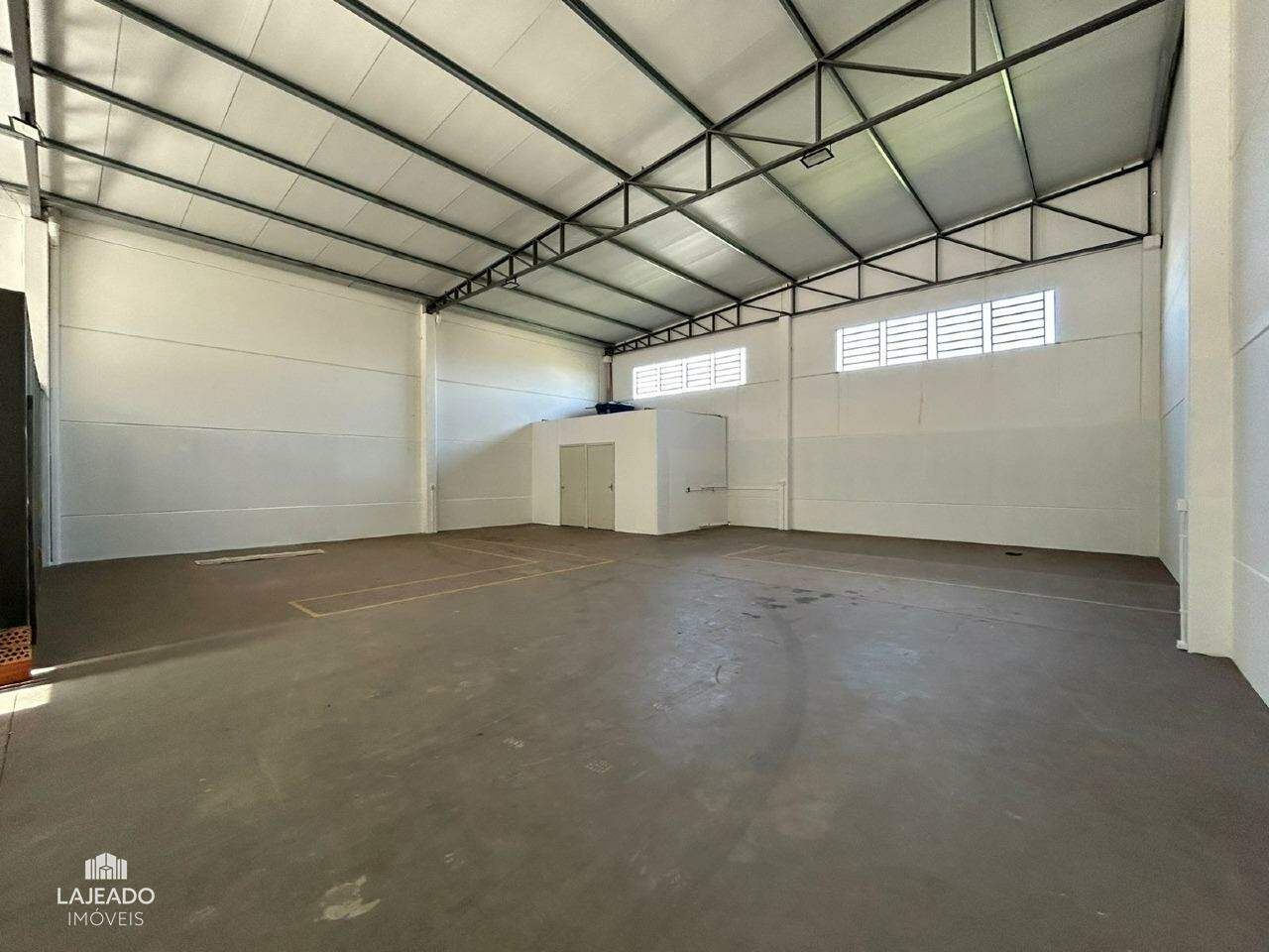 Loja-Salão para alugar, 250m² - Foto 4