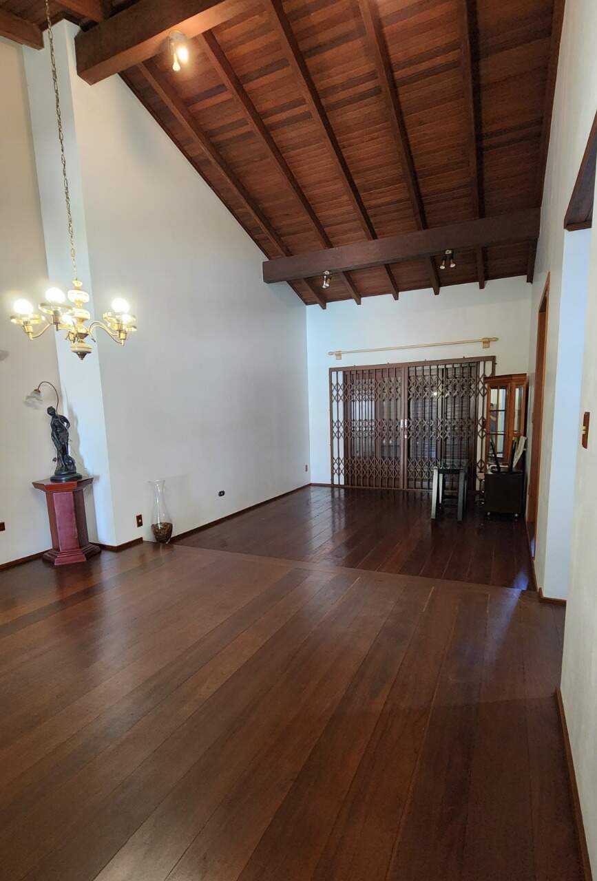 Casa para alugar com 4 quartos, 415m² - Foto 7