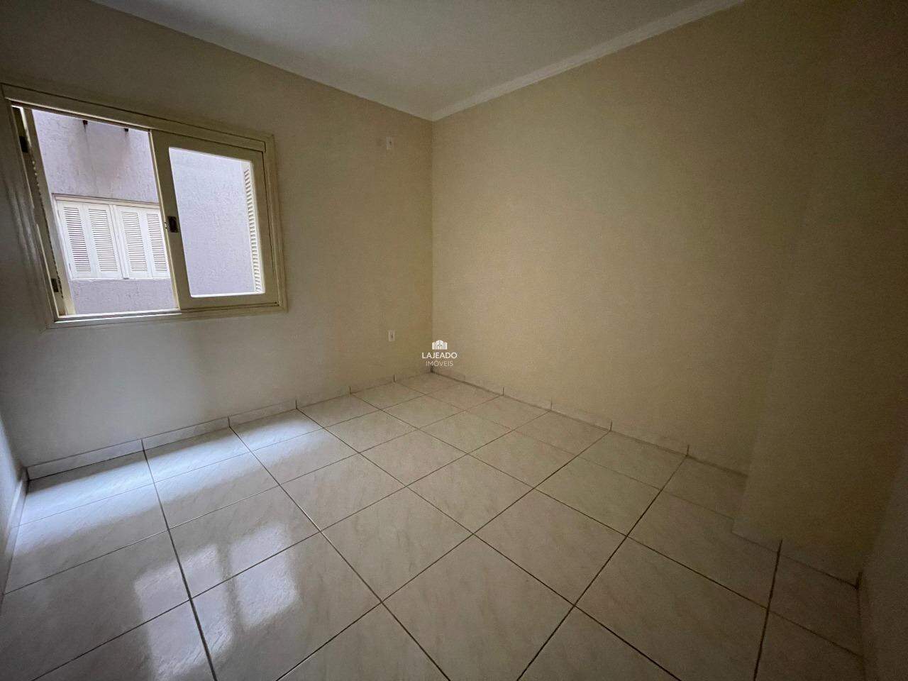 Apartamento para aluguel no Centenário: 