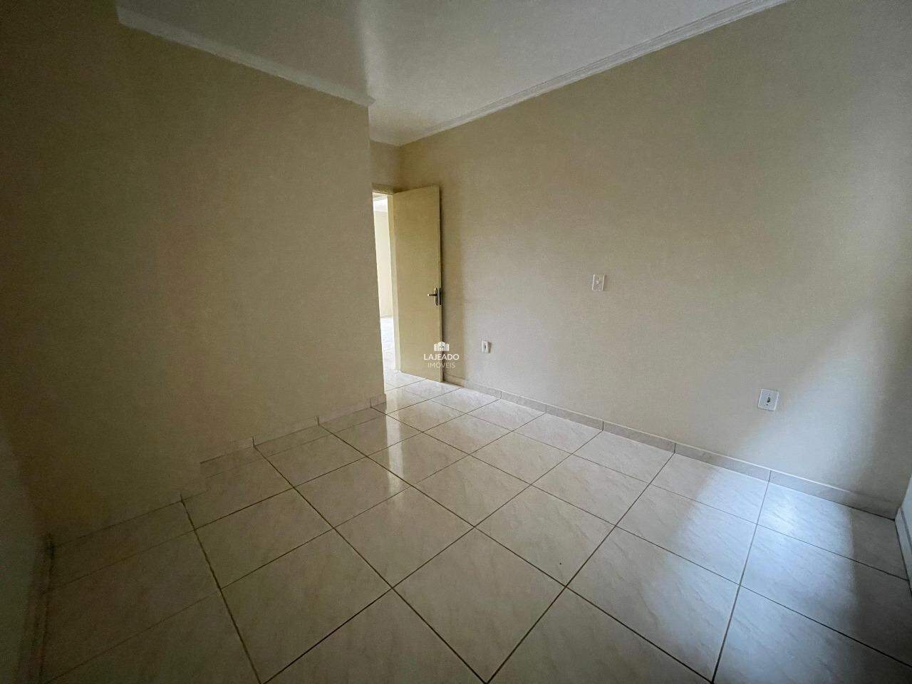 Apartamento para aluguel no Centenário: 