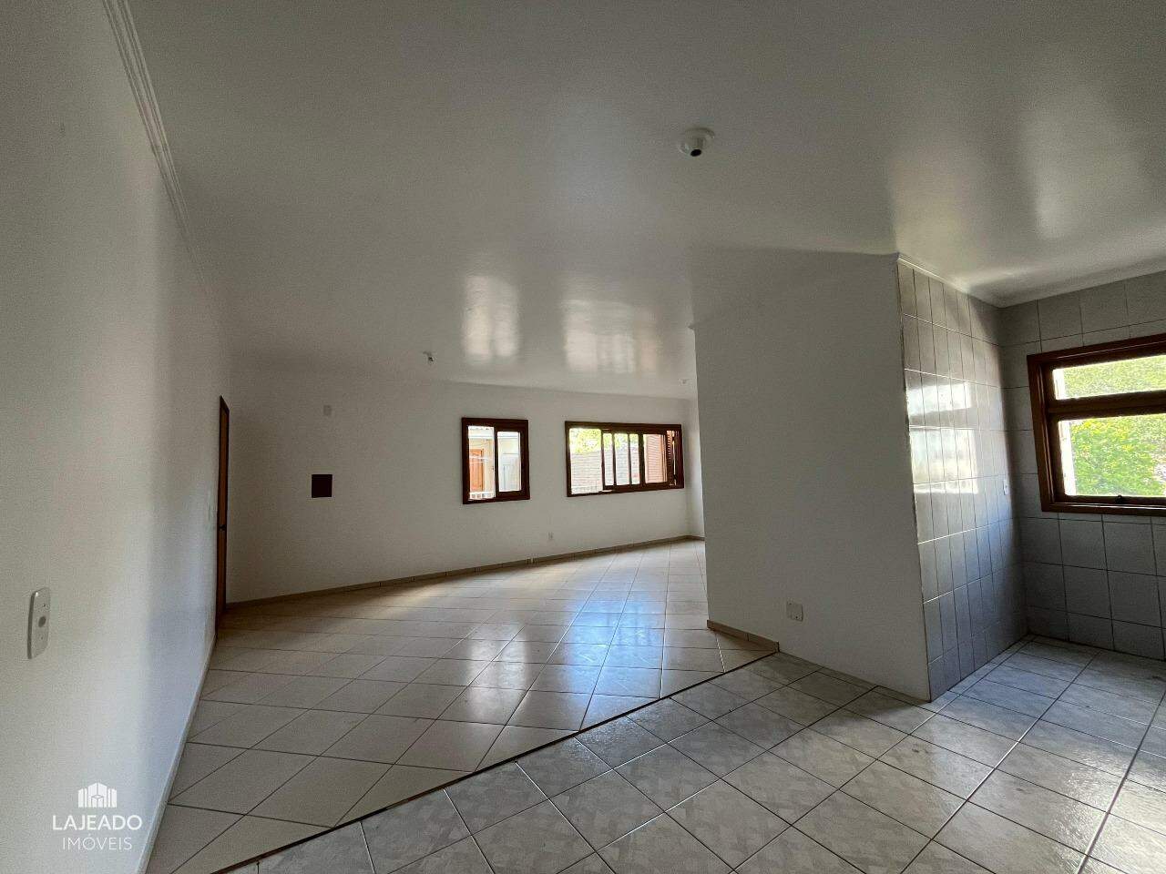 Apartamento para alugar com 1 quarto, 50m² - Foto 2