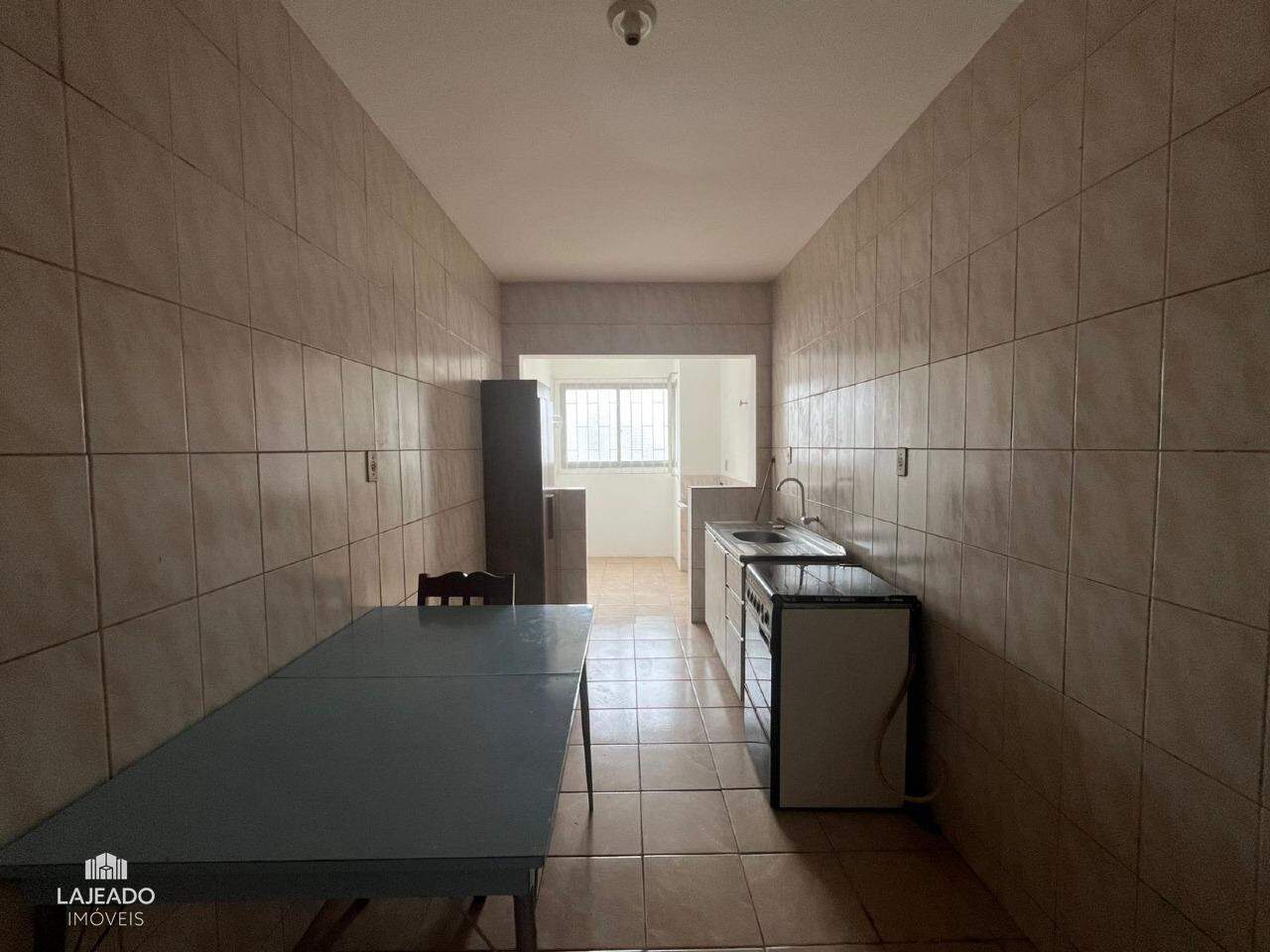 Apartamento para alugar com 2 quartos, 70m² - Foto 4