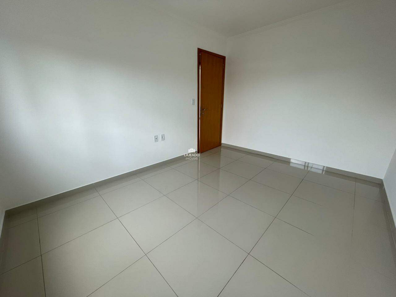 Apartamento para aluguel no São Cristóvão: 