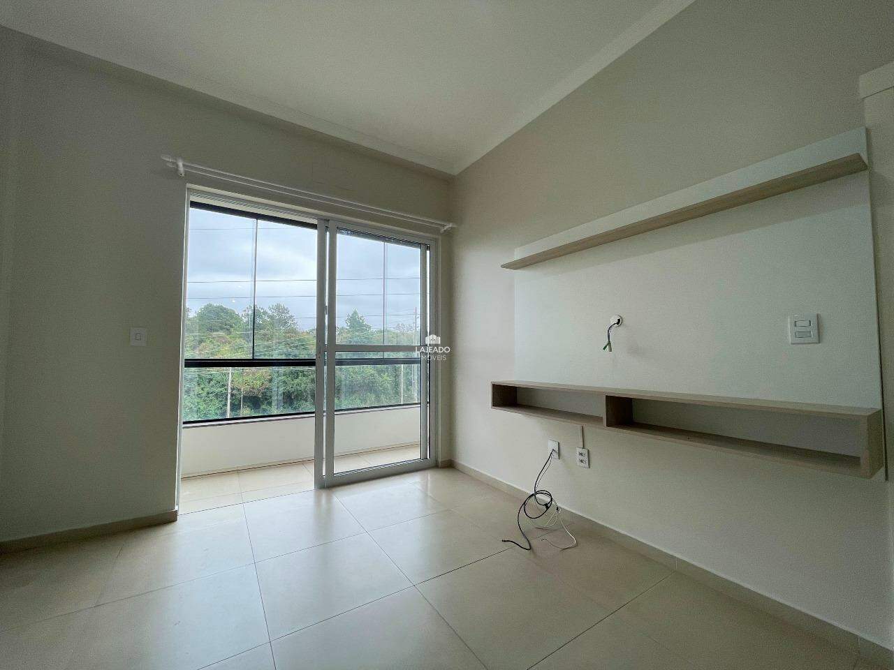 Apartamento para aluguel no Florestal: 