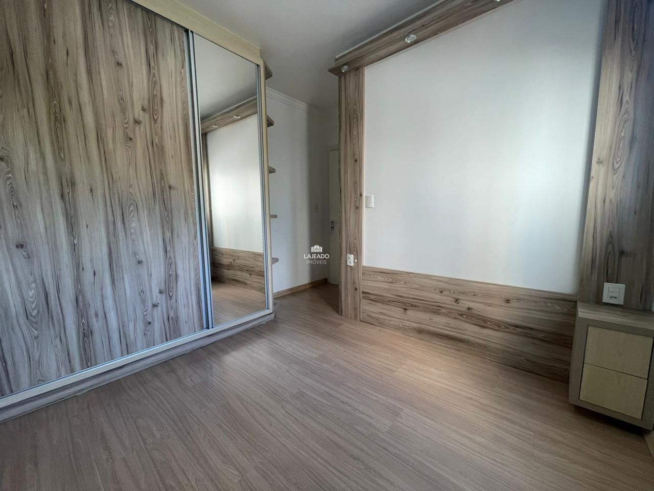 Apartamento para aluguel no Florestal: 