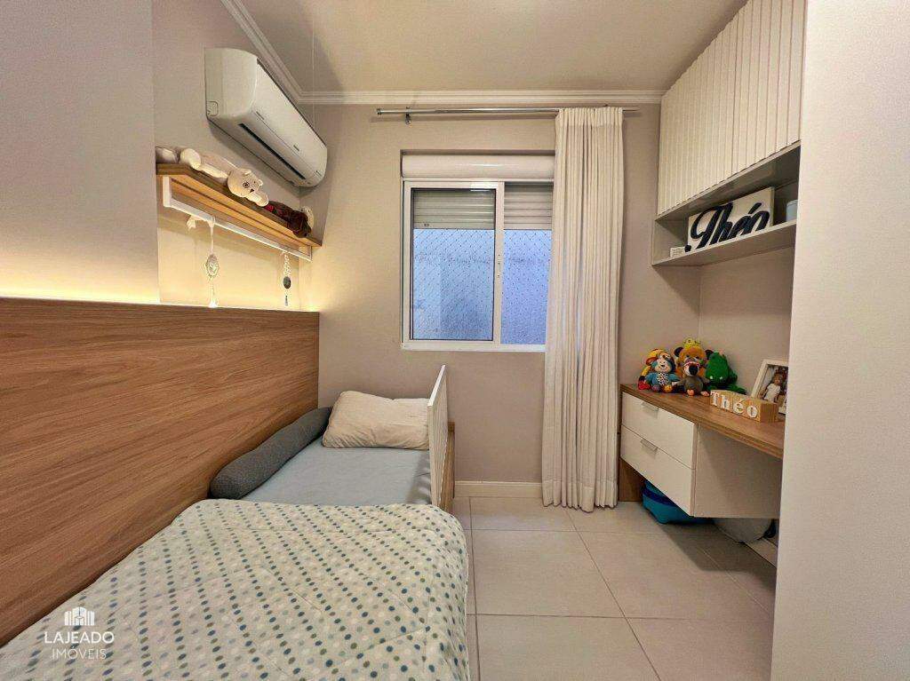 Apartamento à venda com 3 quartos, 81m² - Foto 9