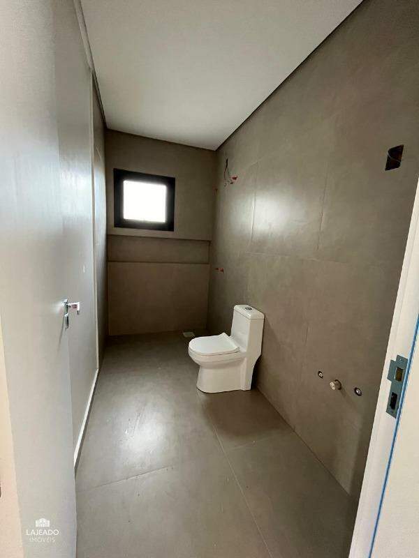 Casa à venda com 3 quartos, 160m² - Foto 14