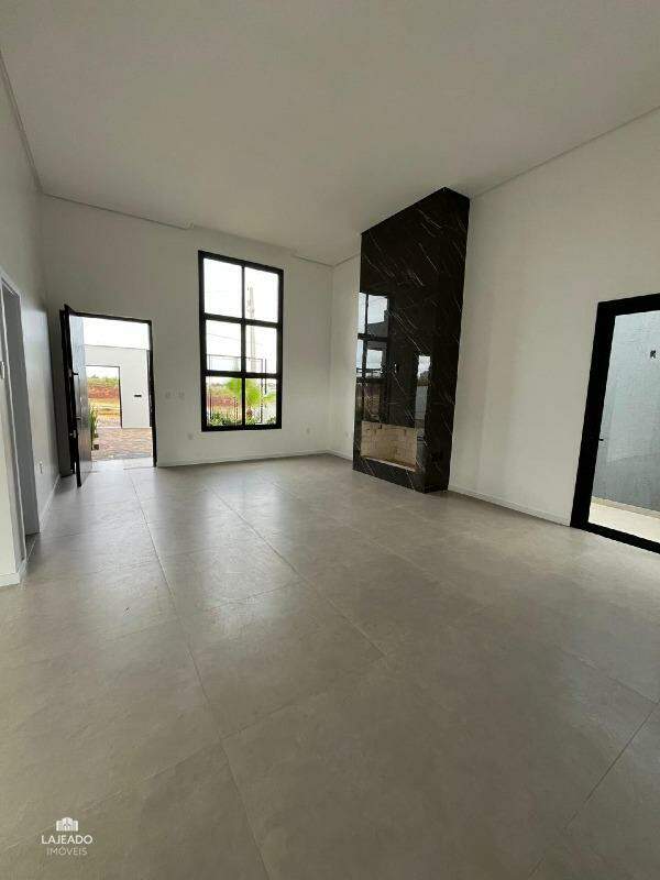 Casa à venda com 3 quartos, 160m² - Foto 8