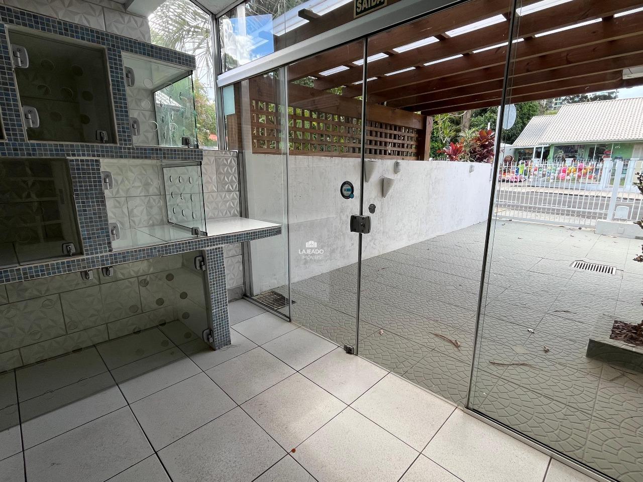 Casa comercial para aluguel no São Cristóvão: 