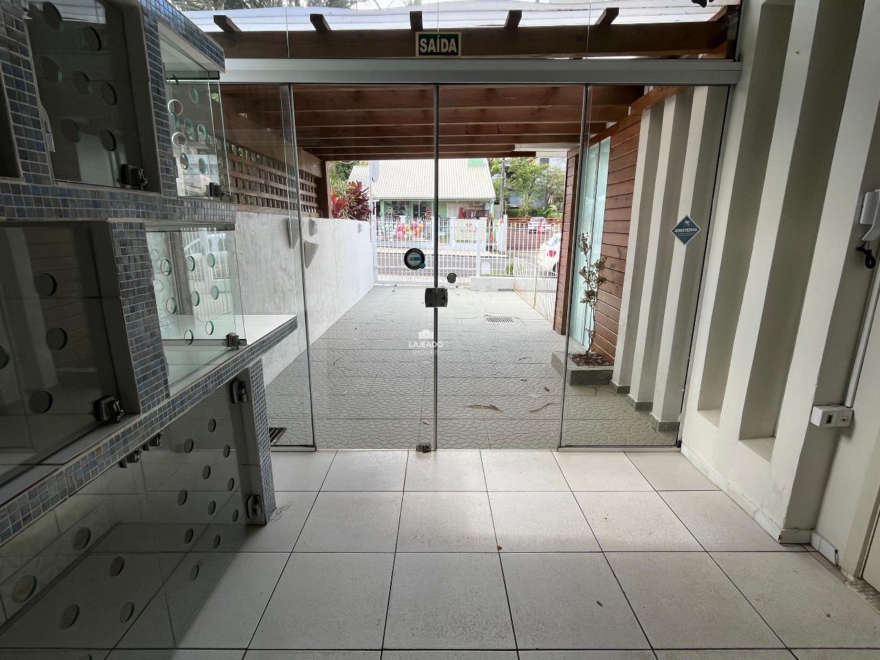 Casa comercial para aluguel no São Cristóvão: 