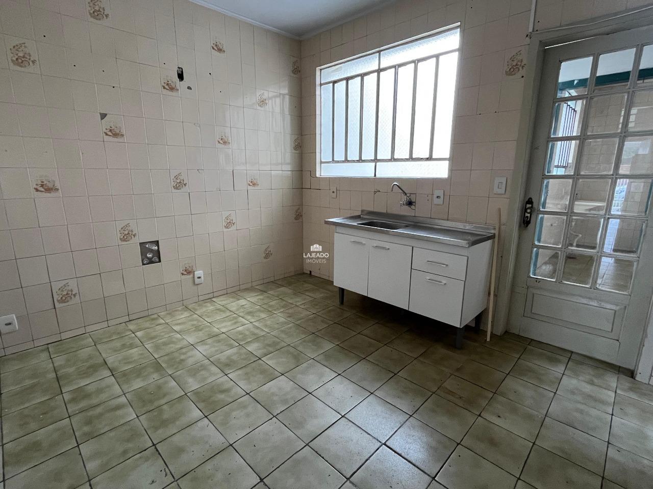 Casa comercial para aluguel no São Cristóvão: 