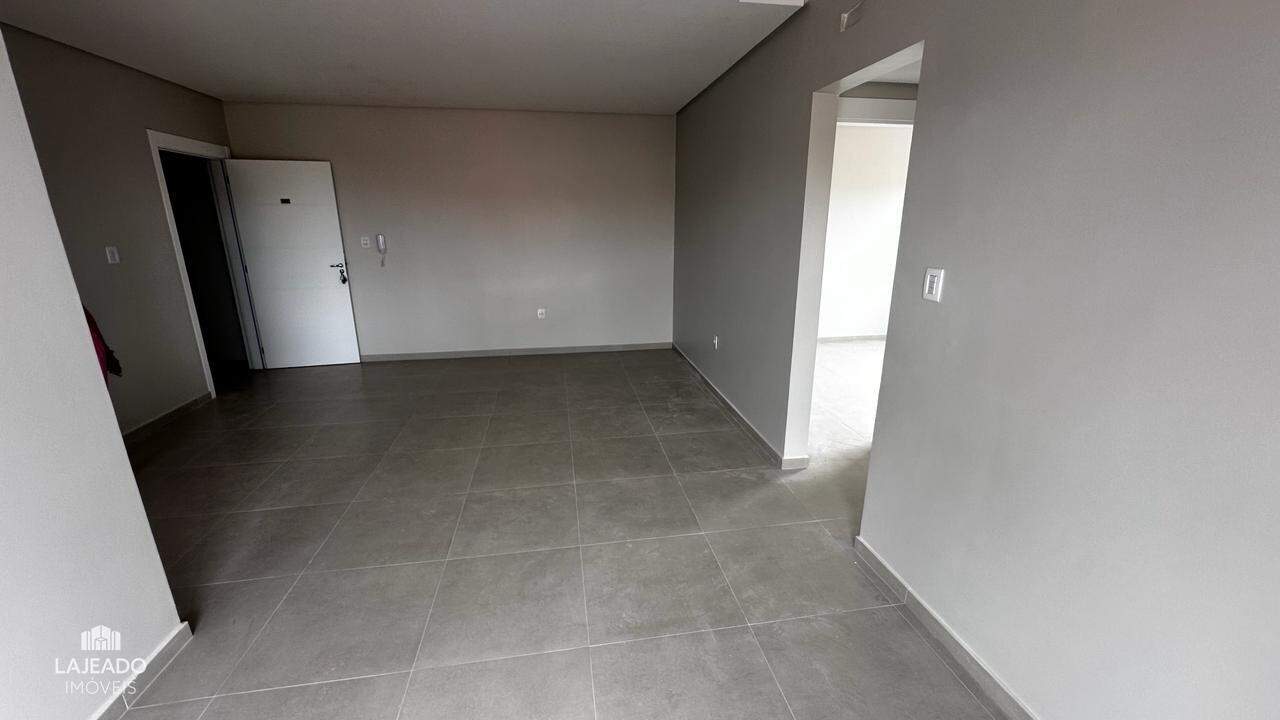 Apartamento à venda com 2 quartos, 73m² - Foto 5