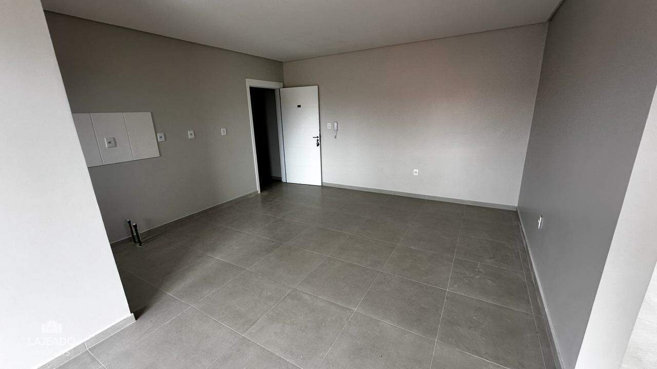 Apartamento à venda com 2 quartos, 73m² - Foto 2