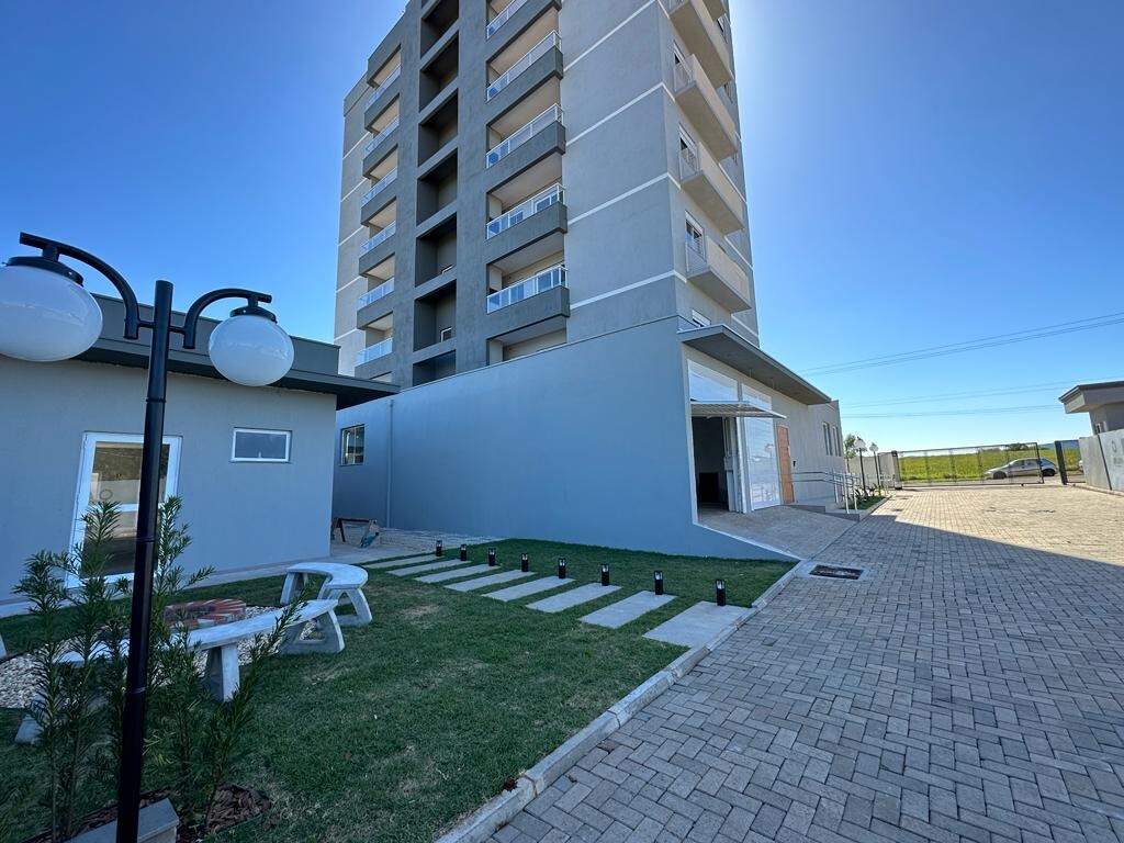 Apartamento à venda com 2 quartos, 73m² - Foto 1