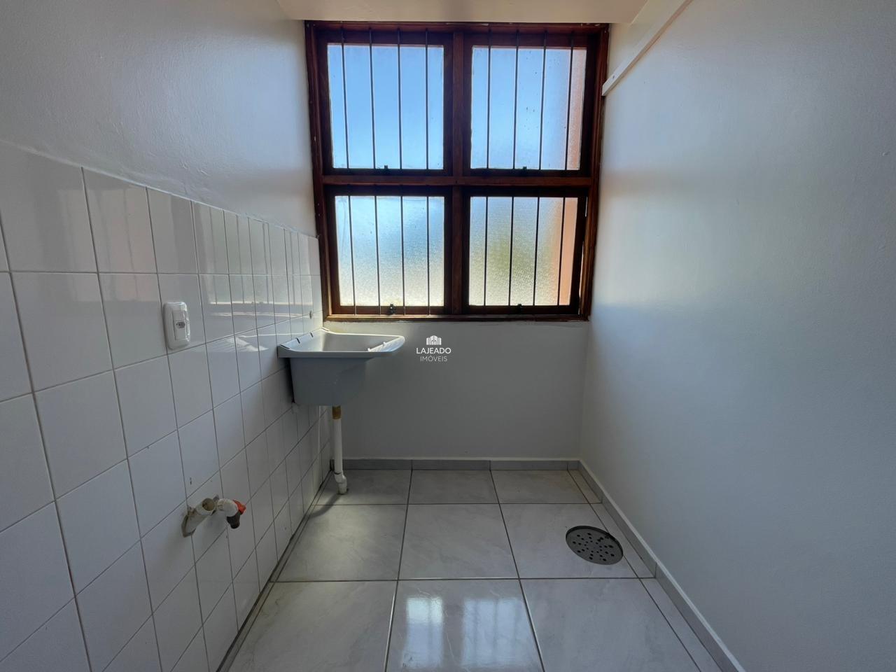 Apartamento para aluguel no Florestal: 