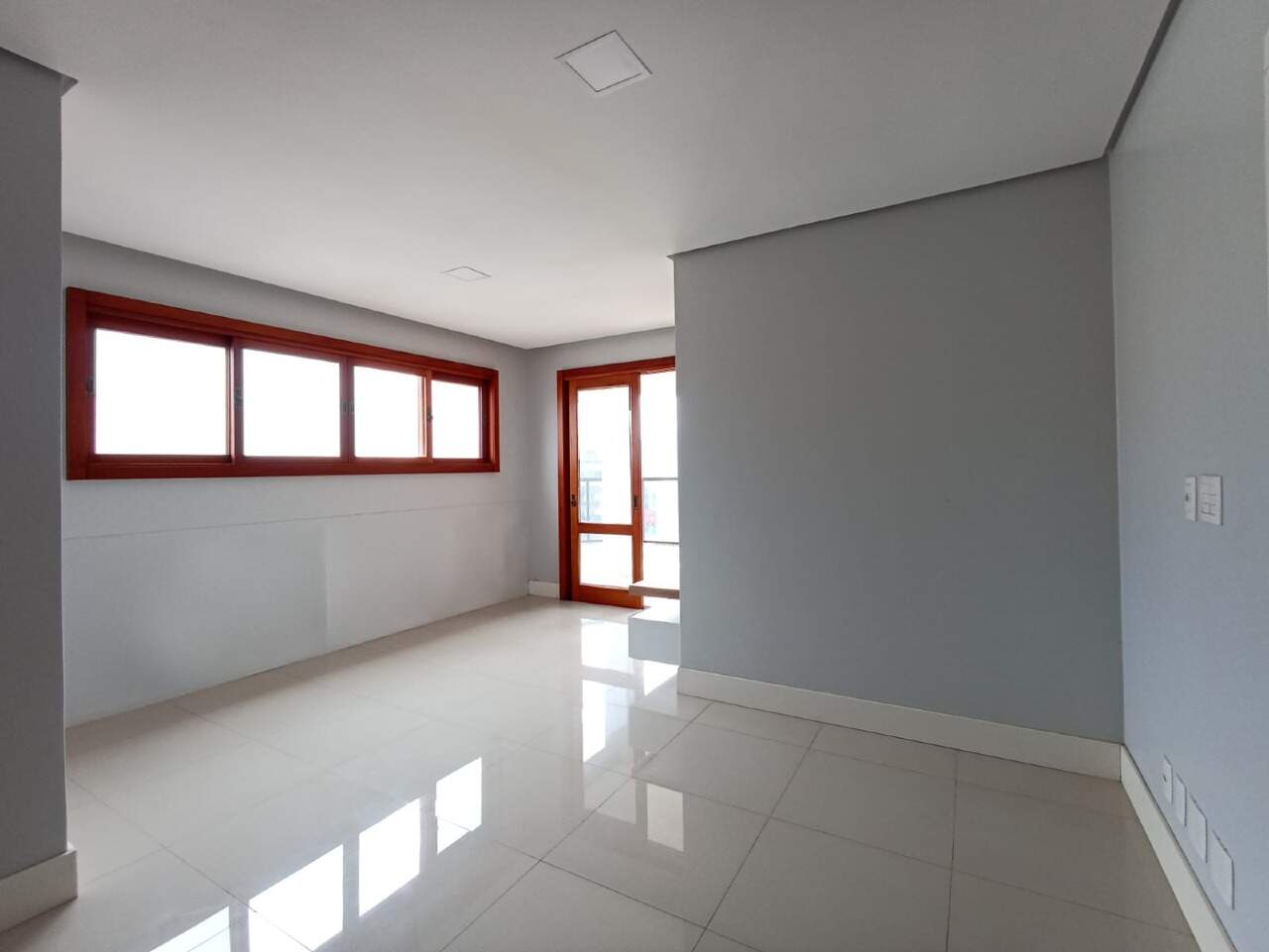 Apartamento para alugar com 3 quartos, 150m² - Foto 3