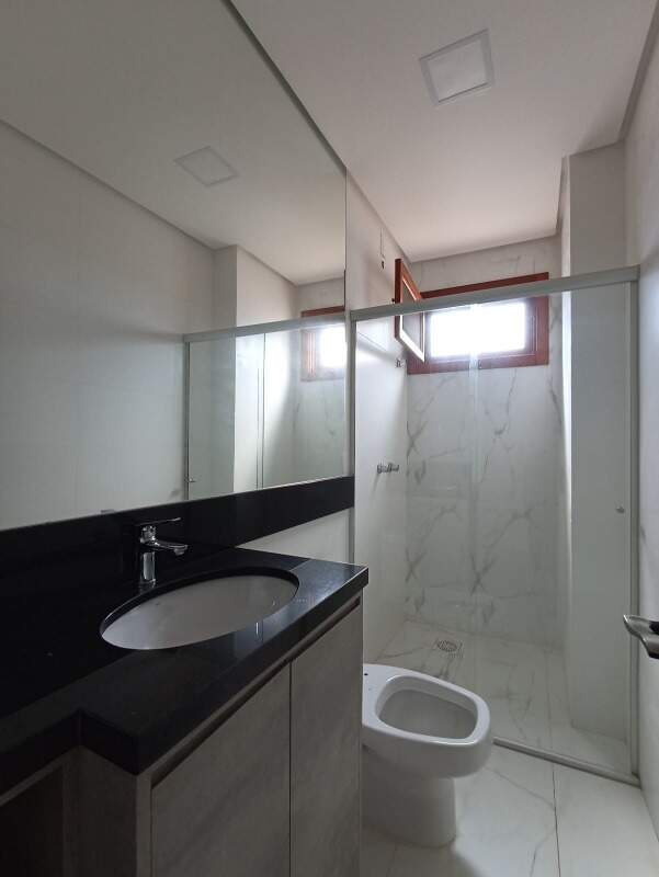 Apartamento para alugar com 3 quartos, 150m² - Foto 16