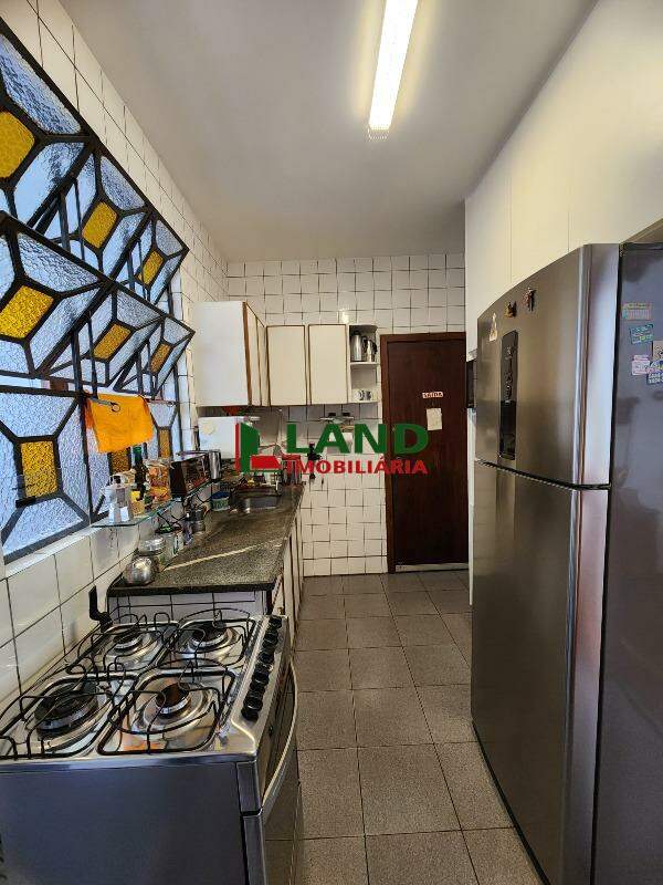 Apartamento à venda no Indaiá: 