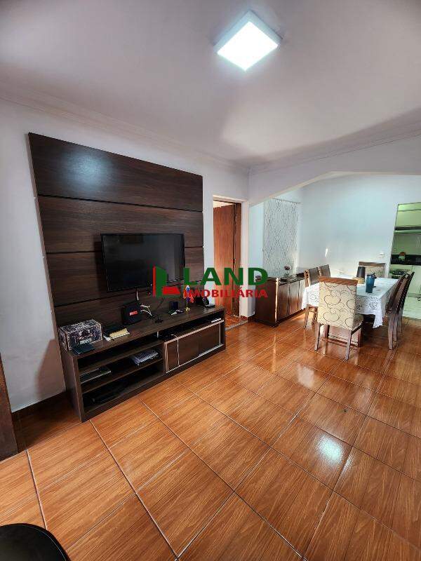 Casa à venda no Dona Clara: 