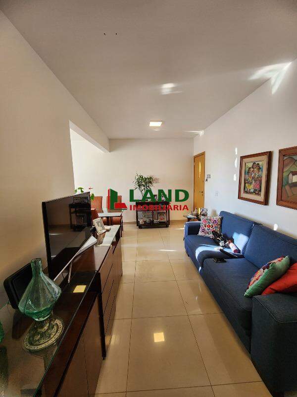 Apartamento à venda no Jaraguá: 