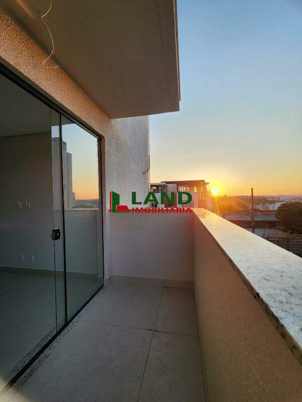 Apartamento à venda no Liberdade: 