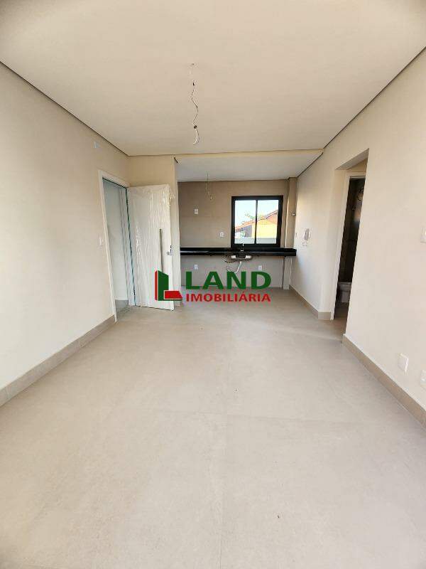 Apartamento à venda no Liberdade: 