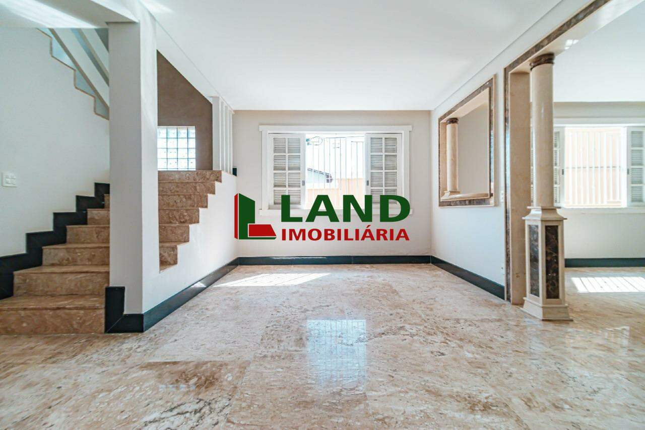 Casa à venda no Dona Clara: 