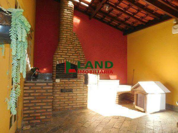 Casa à venda no Planalto: 