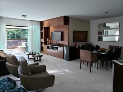 Apartamento à venda no Carmo: 