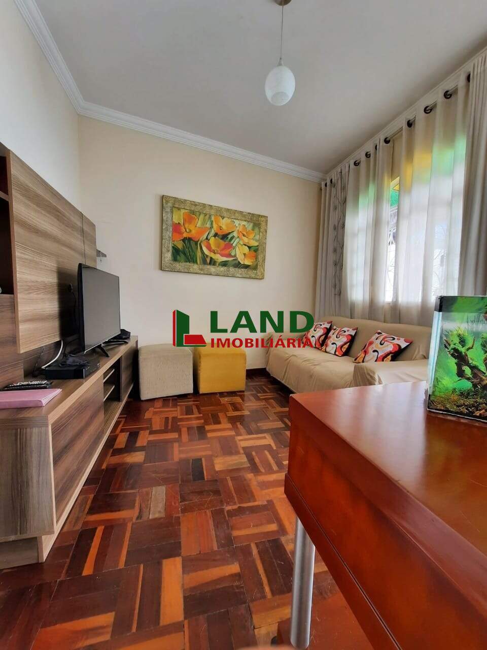 Casa à venda no Universitários: 