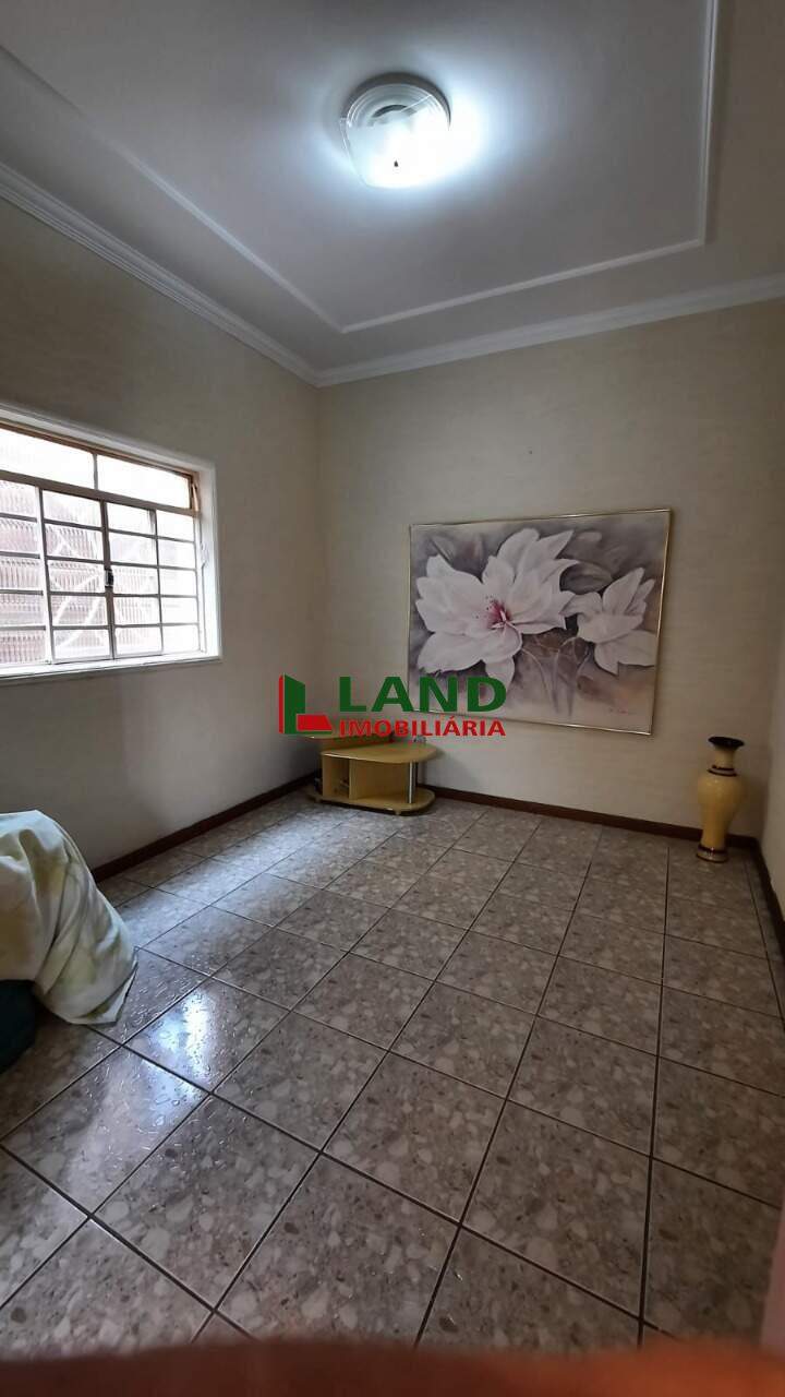 Casa à venda no Jardim Guanabara: 