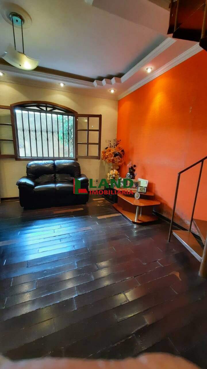 Casa à venda no Jardim Guanabara: 
