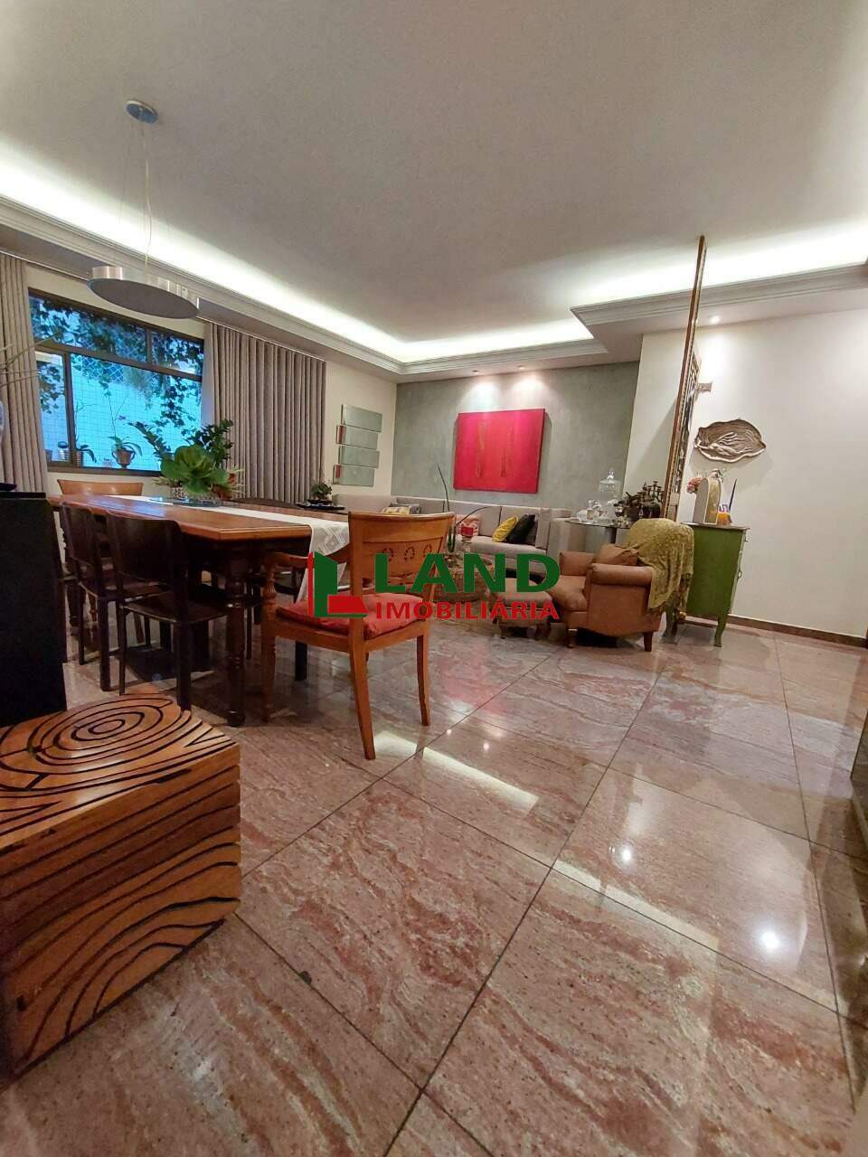 Apartamento à venda no São Luiz/Pampulha: 